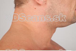 Neck texture of Gene 0004